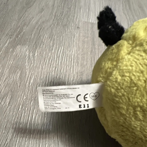 Angry Birds Commonwealth Plush Yellow Canary Chuck Charles 5” inch 2010 No Sound - Picture 7 of 7